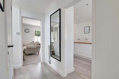 5 Quebec Close, Bexhill-on-sea, TN39 4HX