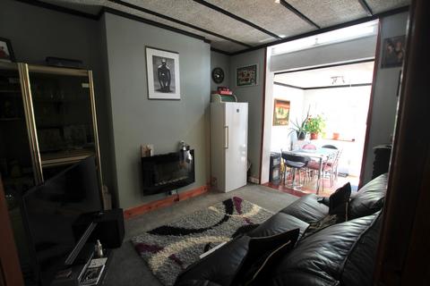 32 Henley Road, Ilford, IG1 2TT
