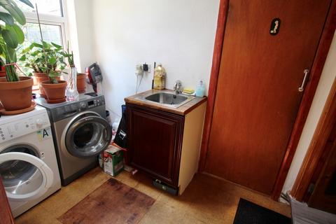 32 Henley Road, Ilford, IG1 2TT
