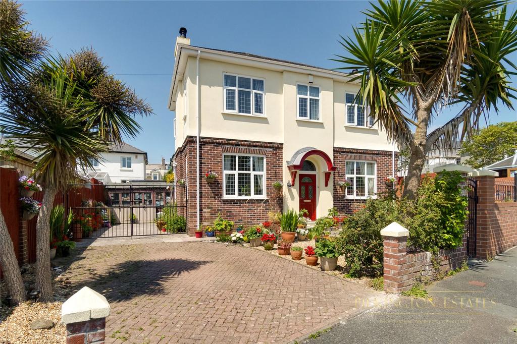 The Grove, Stoke, Plymouth, PL3 3 bed detached house £375,000