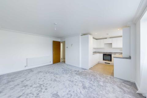 53 Burns Drive, Hemel Hempstead, HP2 7NP