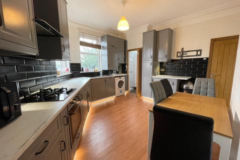 4 bedroom terraced house to rent, Consort Street, Leeds, West Yorkshire, LS3