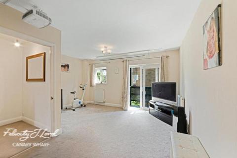 undefined, Severnake Close, London
