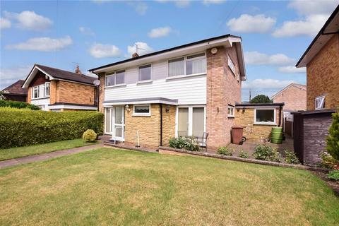 3 Burnham Drive, Reigate, RH2 9HD