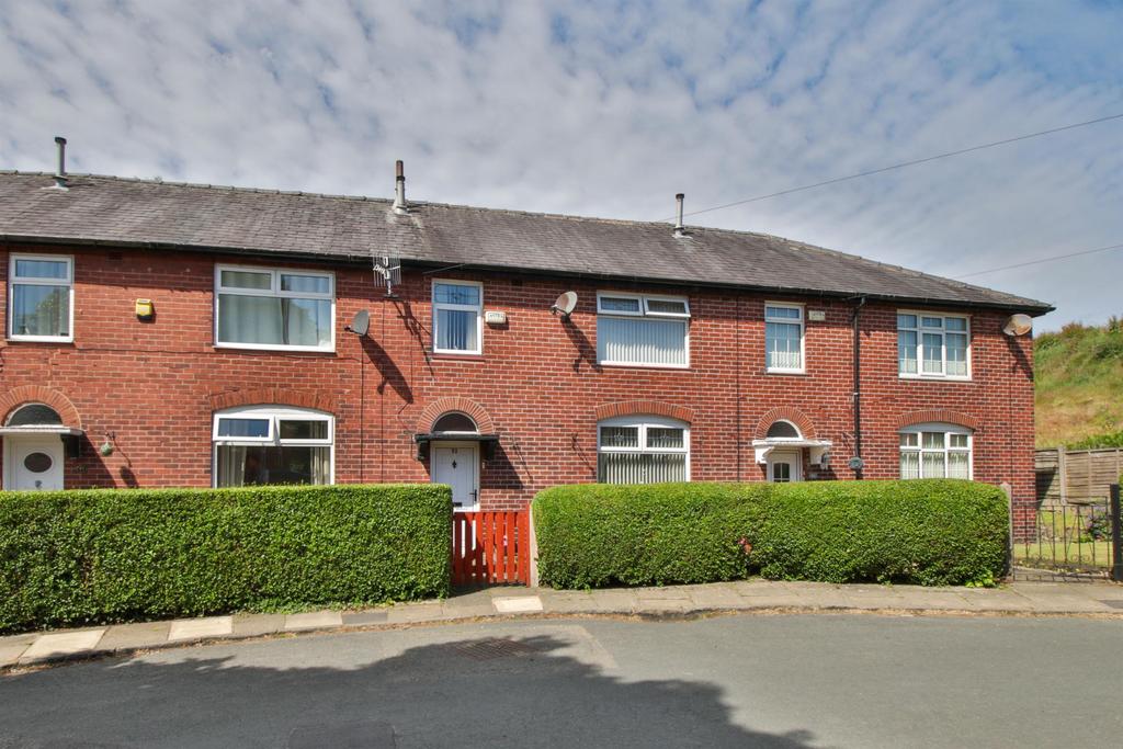 Calder Avenue, Littleborough, OL15 9JE 3 bed townhouse £160,000