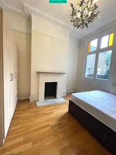 4 bedroom terraced house to rent, Gellatly Road, London, SE14