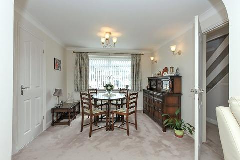 31 Ashtead Drive, Bapchild, Sittingbourne, ME9 9NF