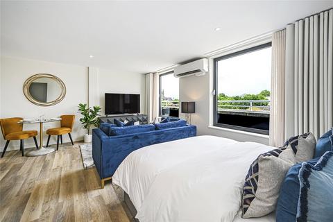 Penthouse to rent, Brompton Road, London, SW3