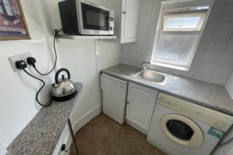 Studio to rent, Fairbridge Road, Archway