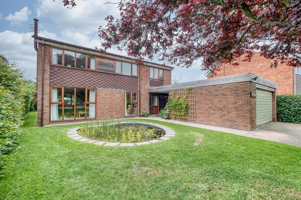 Kington, Worcester, WR7 4DH 4 bed detached house £650,000