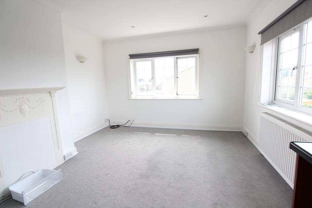 Swanage Close, Southampton 1 bed flat to rent £775 pcm (£179 pw)