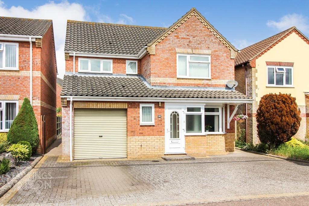 Rowan Way, Worlingham, Beccles 4 bed detached house £350,000