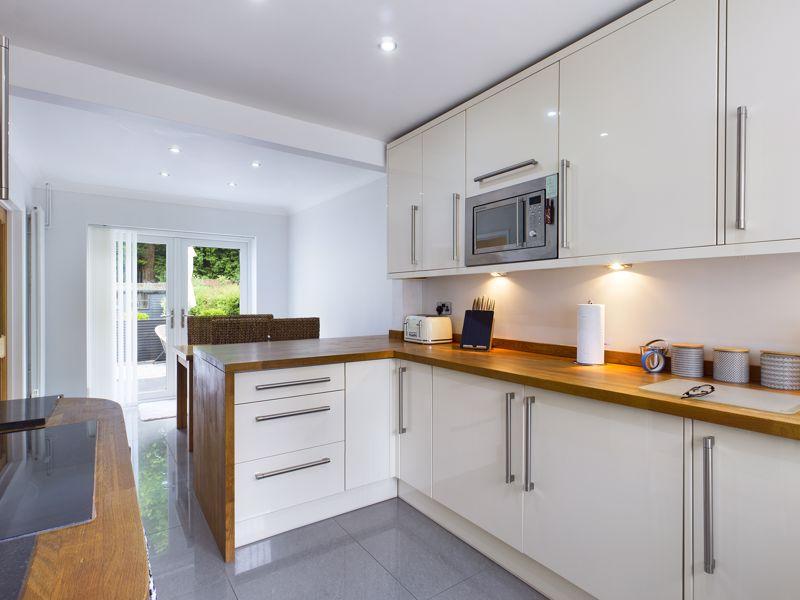 Plovers Way, Bury St Edmunds 4 bed detached house £400,000