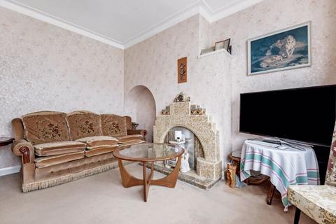135 Vale Road, Worcester Park, KT4 7ED