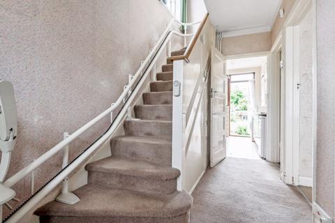 135 Vale Road, Worcester Park, KT4 7ED