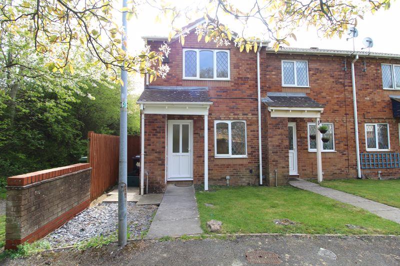 Stanley Mead, Bradley Stoke 2 bed terraced house £950 pcm (£219 pw)