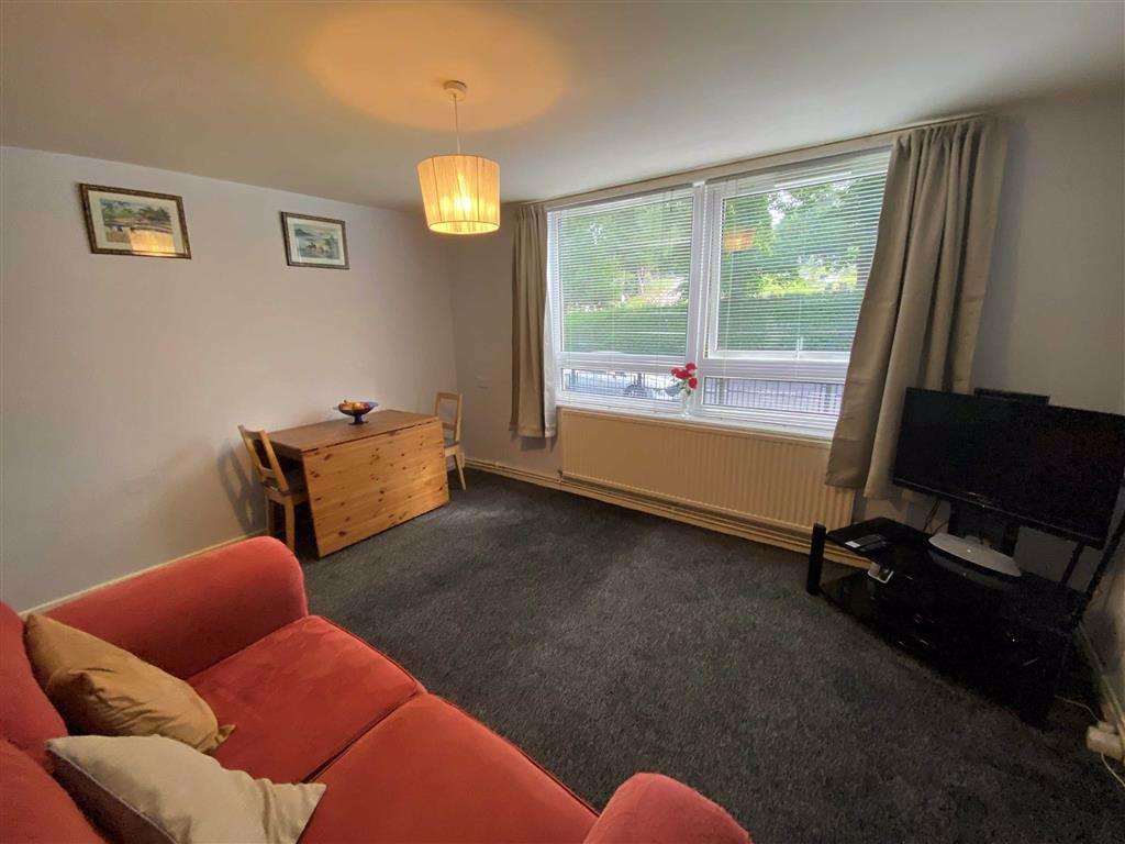 Westminster Road, Macclesfield 1 bed flat £109,950