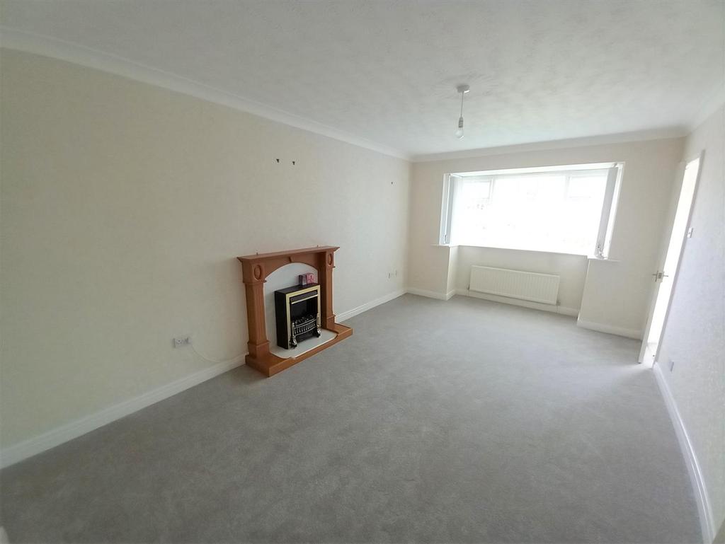 Wold View, South Cave, Brough 2 bed bungalow £695 pcm (£160 pw)