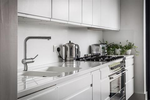 St Michaels Mount Cotmandene, Dorking, RH4 2BN