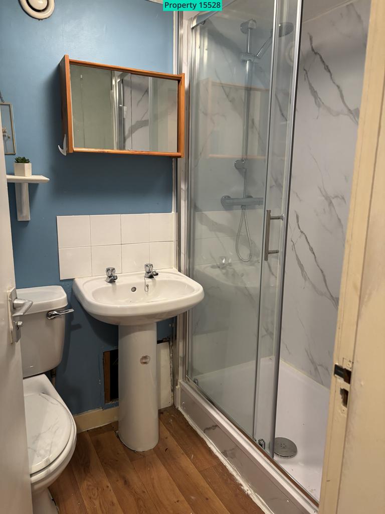 Apartment in Glasgow - More