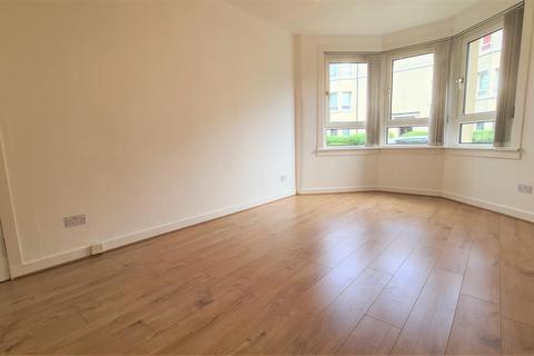 3 bedroom apartment to rent, Salen Street, Craigton, Glasgow