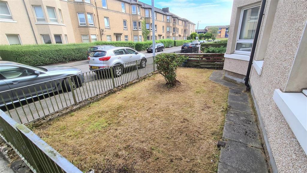 Private front garden