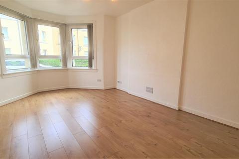3 bedroom apartment to rent, Salen Street, Craigton, Glasgow