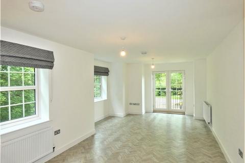 2 bedroom flat to rent, Yule House at Hanstead Park