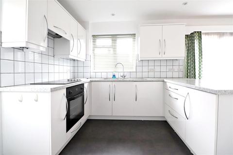 83 Fleet Road, Dartford, DA2 6JF