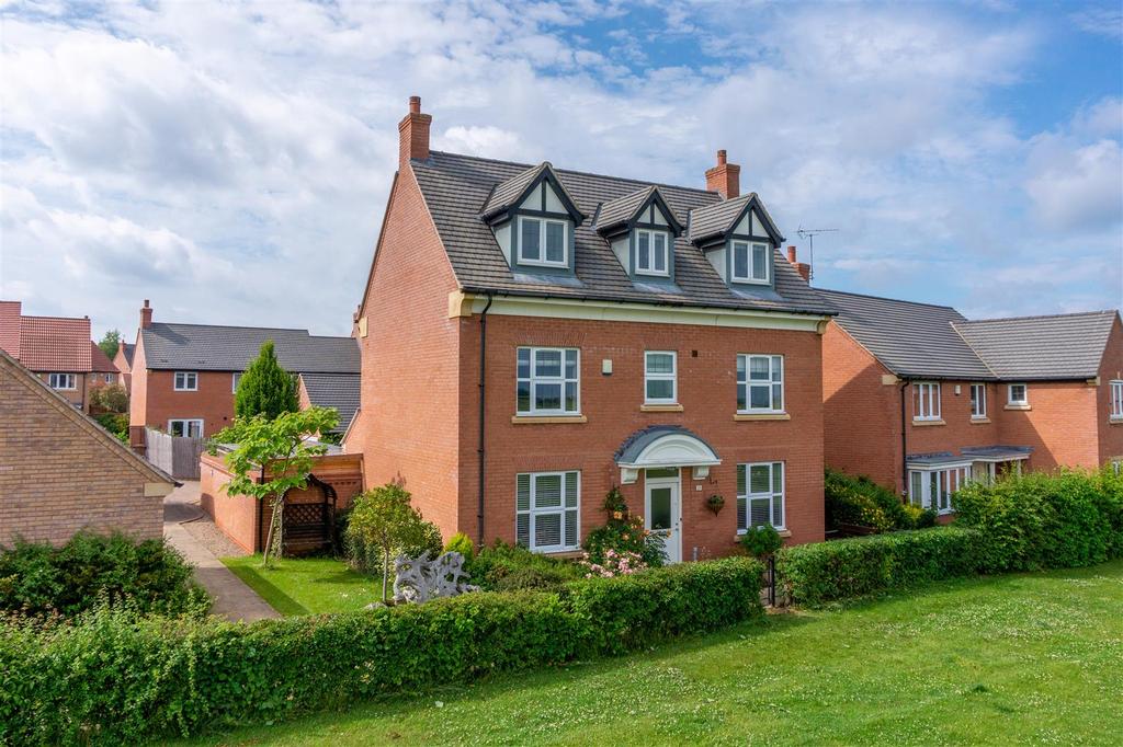 Alan Turing Road, Loughborough 5 bed detached house £495,000