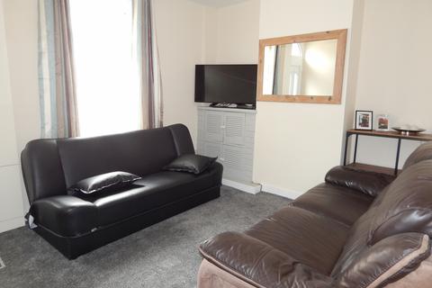 2 bedroom terraced house to rent, Atherton Road, Hindley, WN2 3RN