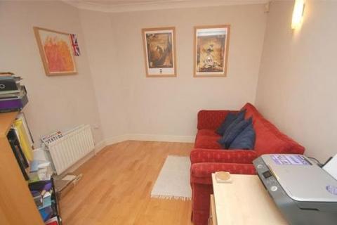 3 bedroom terraced house to rent, Albion Road, St Albans, AL1