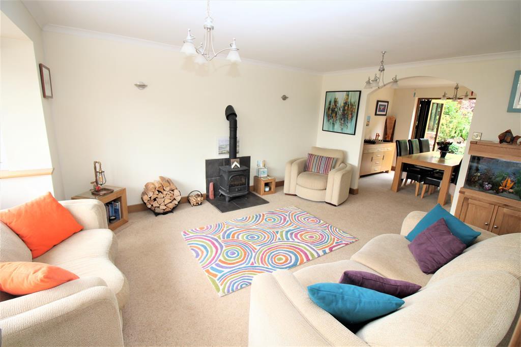 Sorrel Close, Thornbury, BS35 1UH 4 bed detached house £550,000