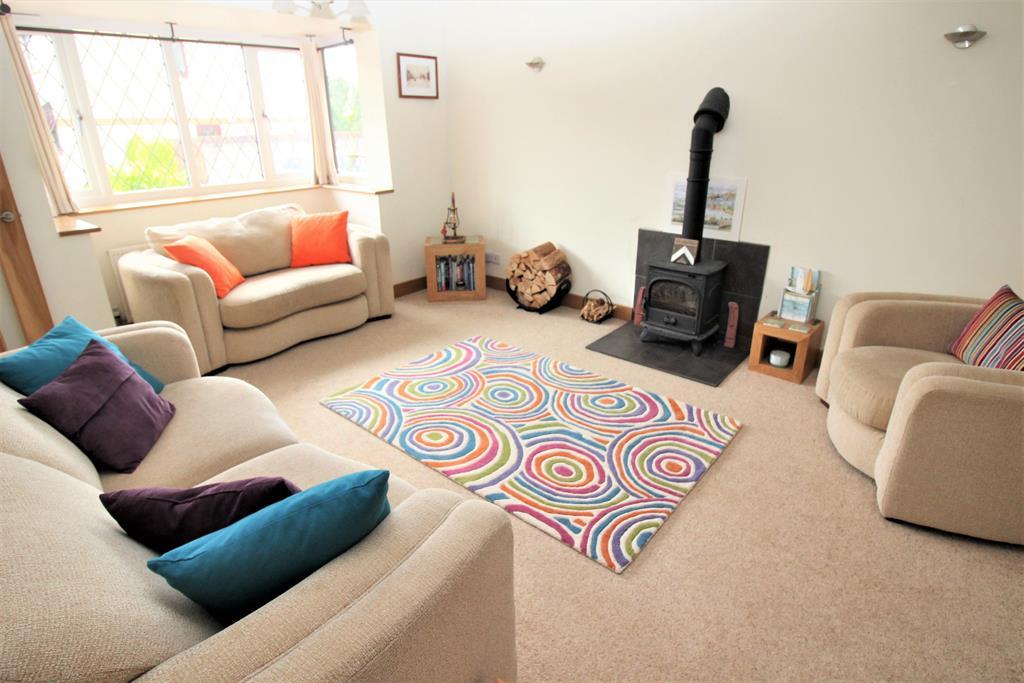 Sorrel Close, Thornbury, BS35 1UH 4 bed detached house £550,000