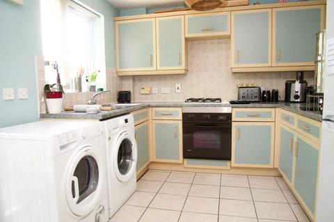 9 Bellarmine Close, London, SE28 0JG