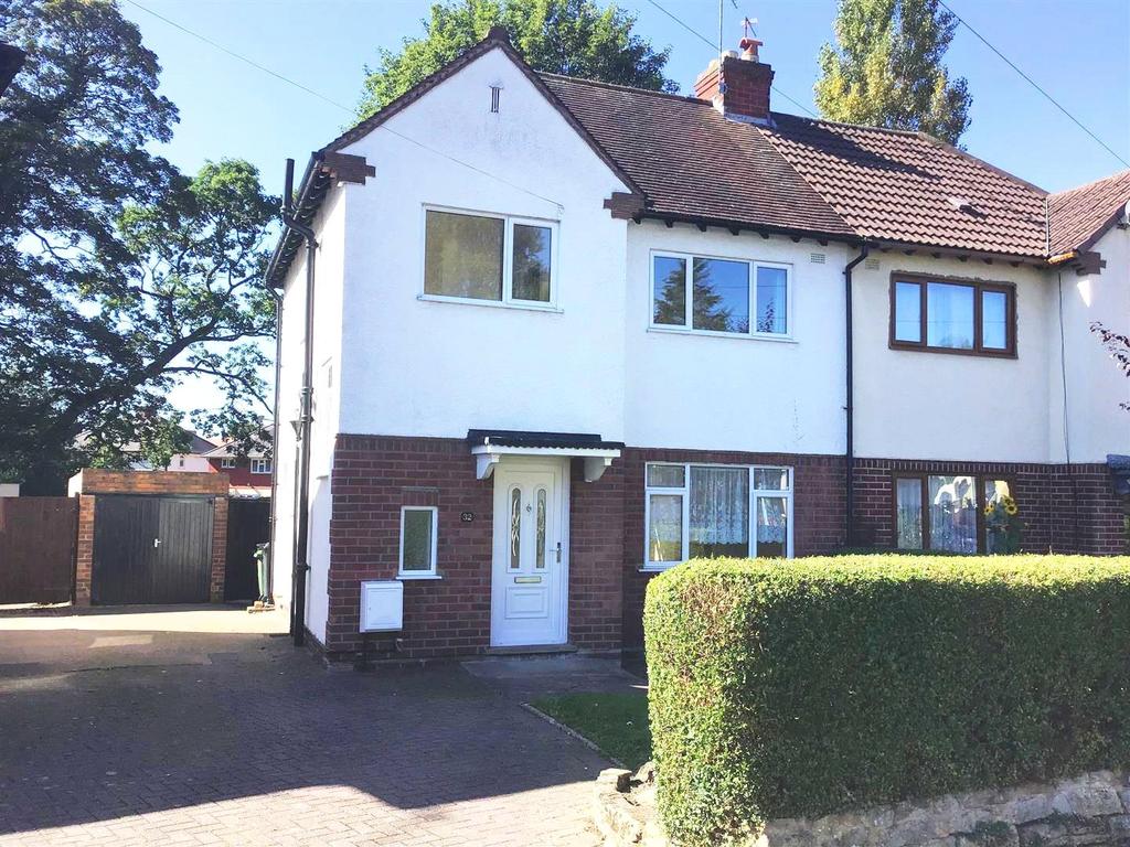Mclean Road, Oxley, Wolverhampton... 3 bed semidetached house £160,000