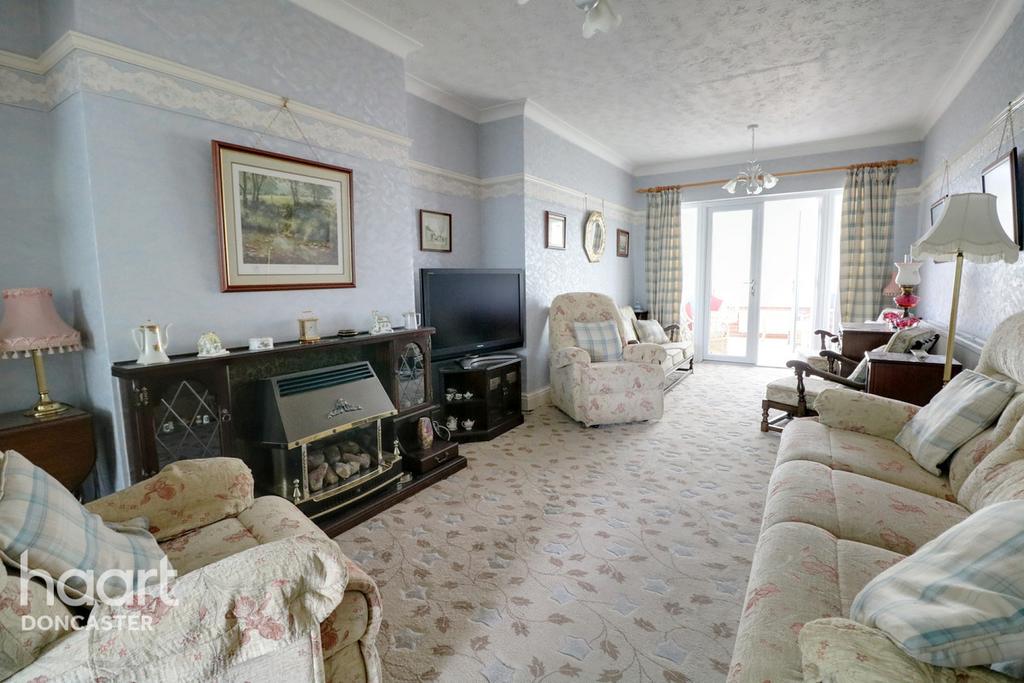 Ellers Road, Bessacarr, Doncaster 3 bed semidetached house £290,000