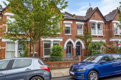19 Gresley Road, London, N19 3LA