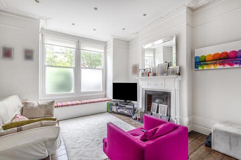 19 Gresley Road, London, N19 3LA