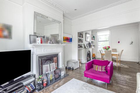 19 Gresley Road, London, N19 3LA