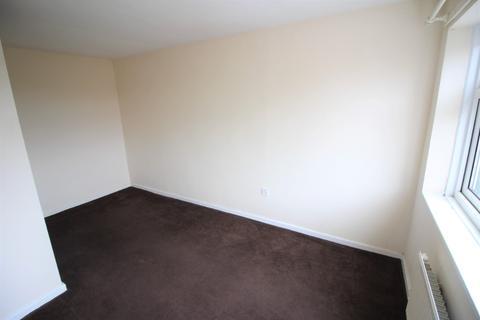 57 Cedar Crescent, Chadderton, Oldham, OL9 0DW