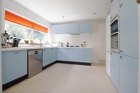 7 Hartley Close, Bromley, BR1 2TP