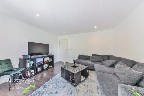 268 Dance Square, London, EC1V 3AN