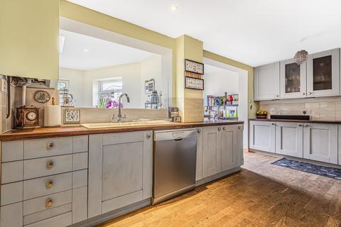 8 Ardmore Avenue, Guildford, GU2 9NJ