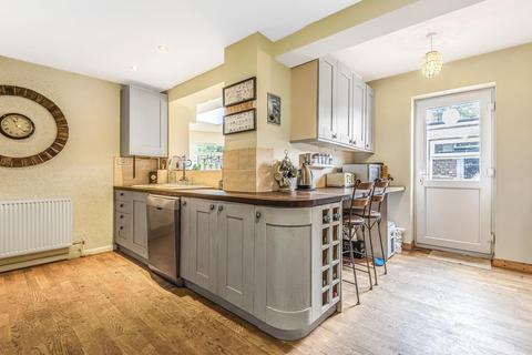 8 Ardmore Avenue, Guildford, GU2 9NJ