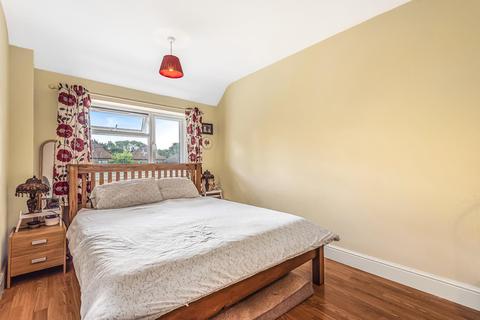 8 Ardmore Avenue, Guildford, GU2 9NJ