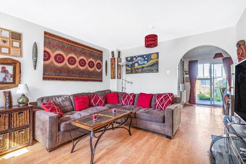6 Gittens Close, Bromley, BR1 5LA