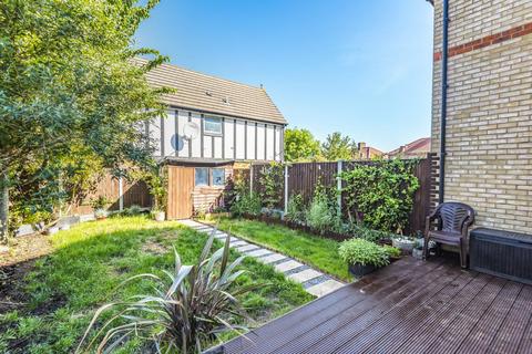 6 Gittens Close, Bromley, BR1 5LA