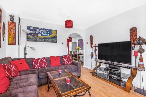 6 Gittens Close, Bromley, BR1 5LA