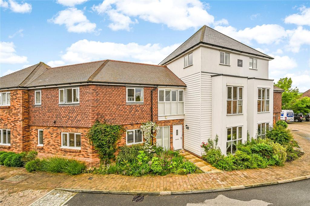 Havillands Place, Wye, Ashford, TN25 4 bed terraced house £550,000